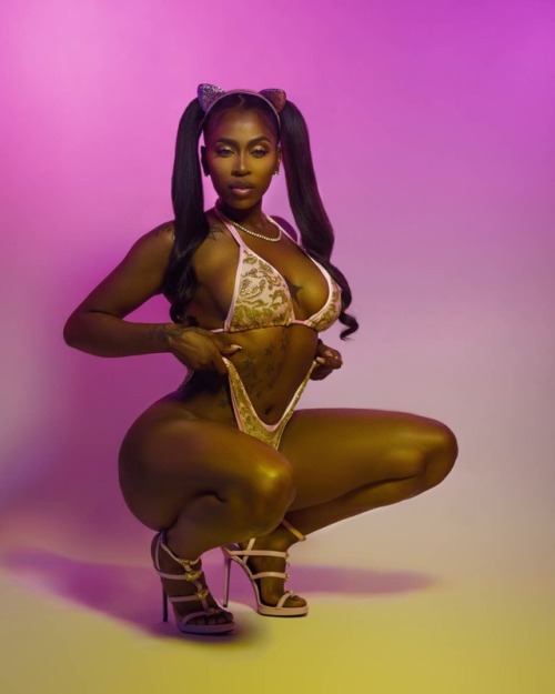 keepthatenergy: Kash Doll