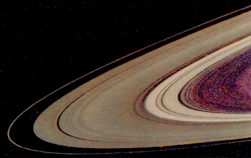 humanoidhistory:The rings of Saturn, observed by the Voyager 1 space probe in 1980.