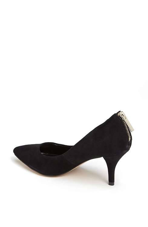 High Heels Blog Carvela Kurt Geiger ‘Aim’ PumpHeart it on Wantering… via Tumblr