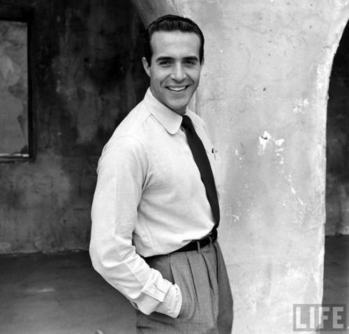 Ricardo Montalbán(Alfred Eisenstaedt. 1949)