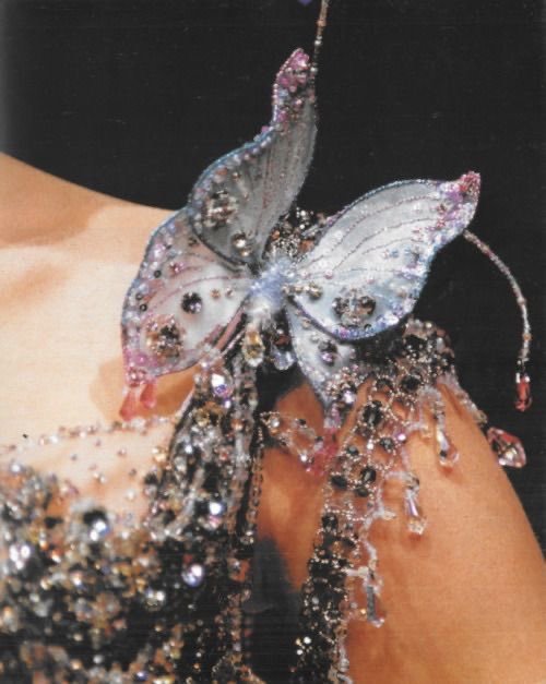 a-state-of-bliss:  Christian Dior Spr/Sum 1996