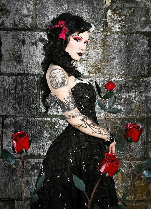 Women with tatoos