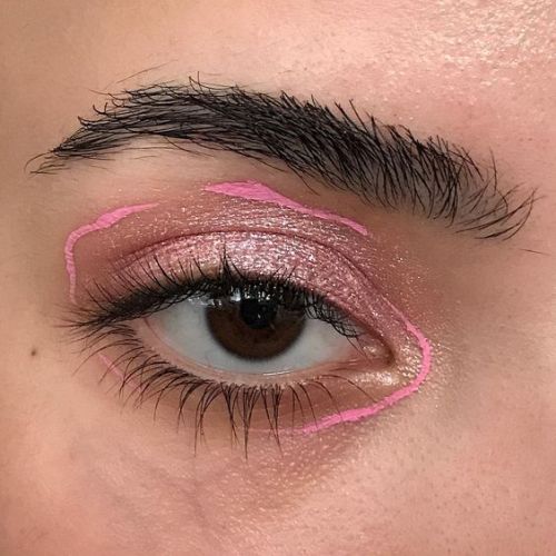 glowdetails:it’s valentines day so heres an appreciation for valentines day eye looks.