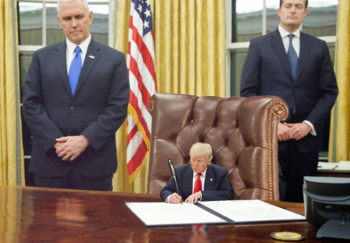 Porn photo tastefullyoffensive: #TinyTrump is my new