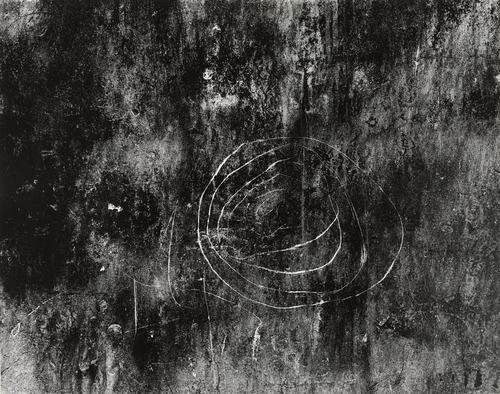 istmos:Aaron Siskind, Chicago 248, 1953