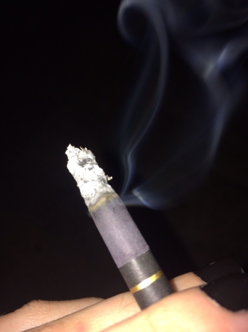 my friend’s pretty smoke
