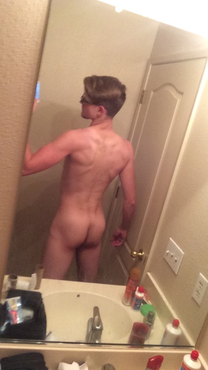 ksufraternitybrother:  SO HOT!!! KSU-Frat Guy: Over 103,000 followers and 68,000 posts.Follow me at: ksufraternitybrother.tumblr.com 
