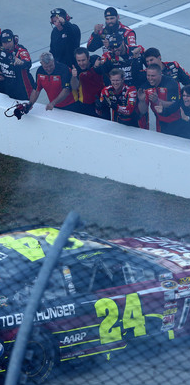 nascarphotograph:  → Jeff Gordon, thirty-third Sprint Cup Series Winner - Martinsville