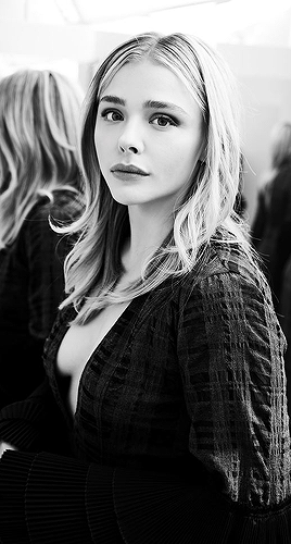 Chloe Grace Moretz editorial photography. Image of long - 174398907