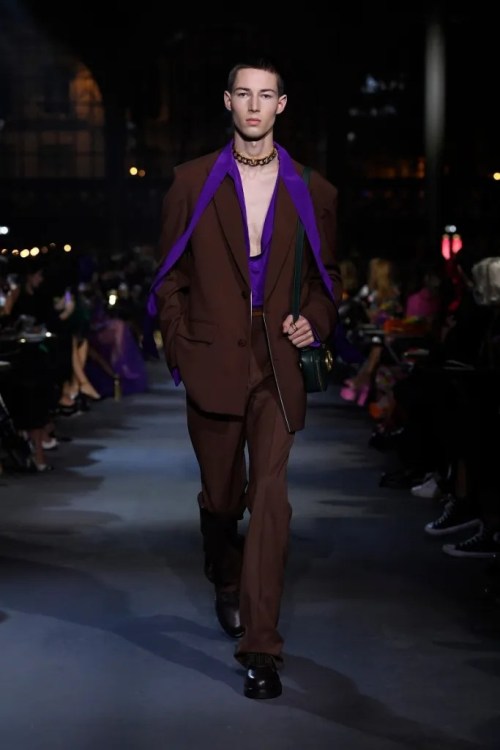 fashionablymaleofficial: (via Valentino RTW Spring 2022)