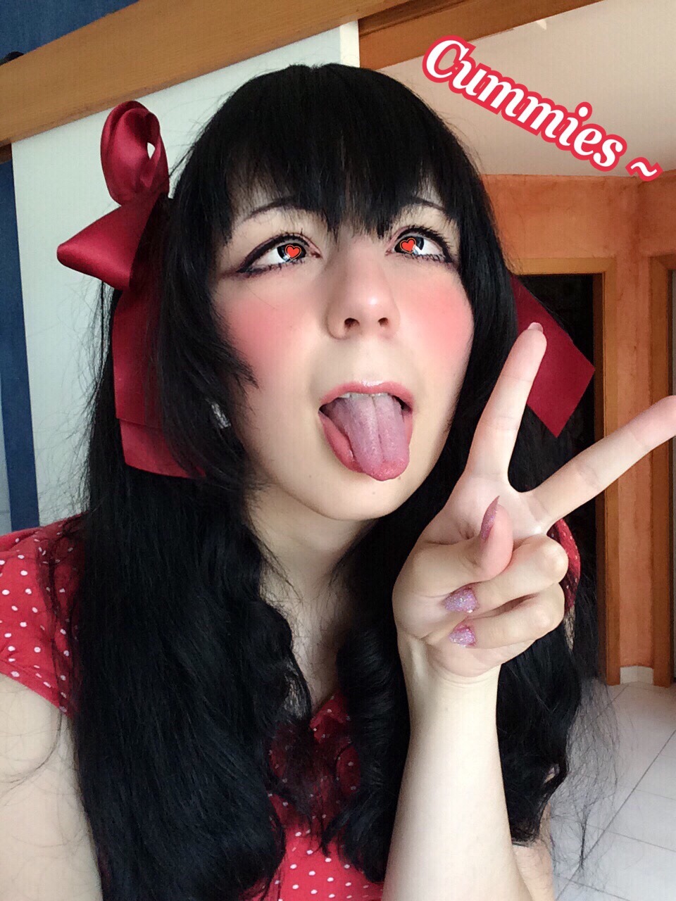 numbdolly:  I tried to ahegao ????