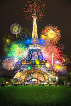 Josejuanoo:  H4Ilstorm:  Fireworks - Eiffel Tower (By Kenny Teo (Zoompict))  #Pariss