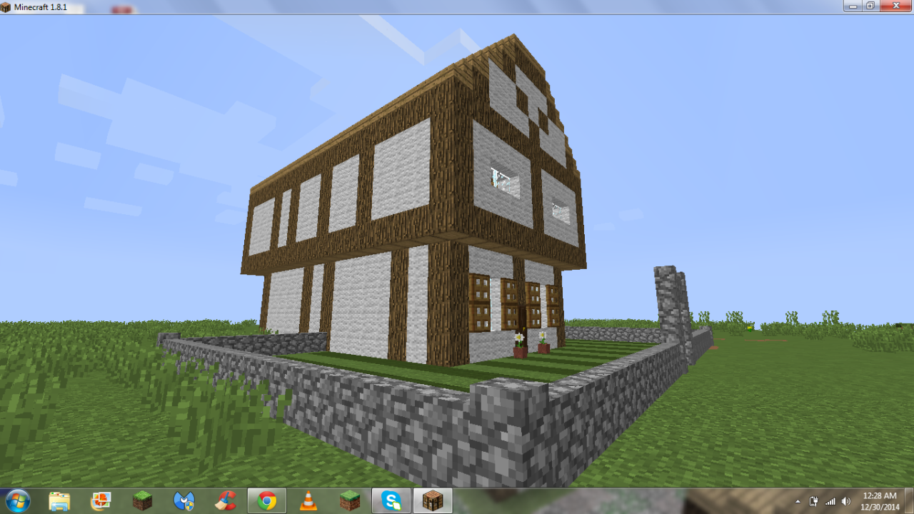 A cute lil cottage I built in minecraft ^.^ I purposefully took the pictures like