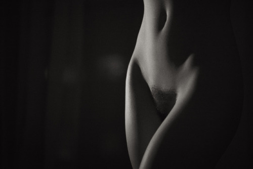 figuranyc:  The Wondrous Hips of Brooke Lynne No. 1649 NYC 2015-08-15 Prints: figura.shop ins