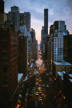 starkkarim:  Flying In Manhattan by Stark x Dark Nyte