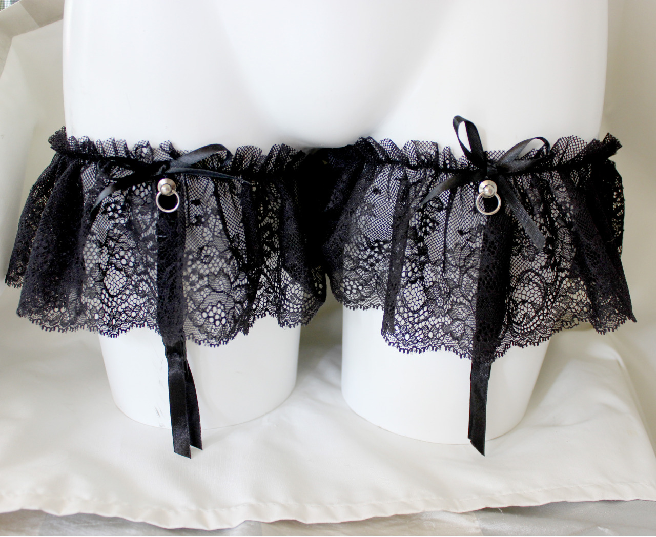 thecreepylittlegirl:  some black garters available at creepylittlegirl 