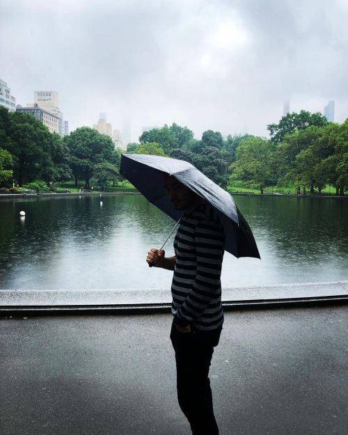 It was a rainy day in NYC… #centralpark #nyc #rain #rainyday #ny #inthecity #clouds (at Central Park