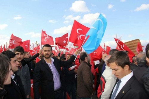 huysuzamatatlihatun:  Koç yiğidim, Bahadırım, Ozanım  Alp Dadaşım, Yağız Efem, Ozanım  Bir nârada dokuz tümen bozanım,   Tuğ kaldırıp yürüyecek Bozkurtum!  Tanrım Türk’ü koruyacak Bozkurtum!   Dört yaman sızım var inceden ince;