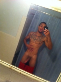 Theblackclarkkent:  I Think A Light Skinned Boy With Pink Lips And Tatts And A Nice