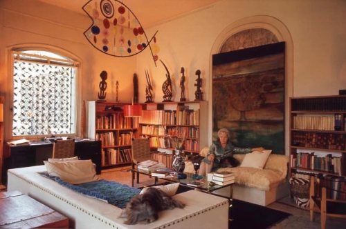 Peggy Guggenheim loved spending time alone at her Venetian residence Palazzo Venier dei Leoni. In th