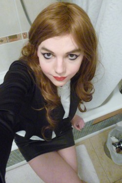 Lucy-Cd:  Pictures  More Business Outfit, So Adorable &Amp;Lt;3  Such A Lovely Young