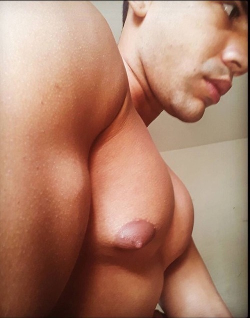 guysofsilas:I’m back!  Show me the love!  💕 Follow @guysofsilas for more of my hot men!  😘