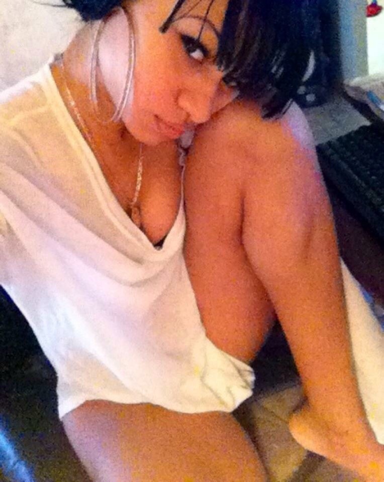 junebezzy:  ketly desrouilleres
