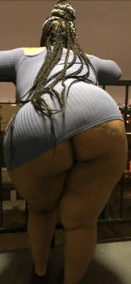 bigsluttamer:  bre2bootyful:  Double Tap