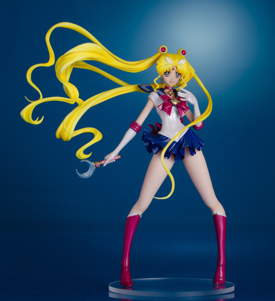 So apparently there's a new Crystal Sailor Moon Figure