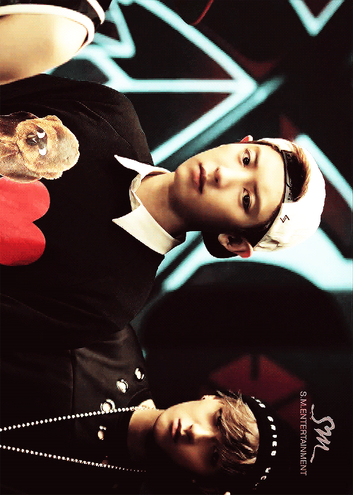 sexualjongin:  kmexoplanet: OT12 EXO GROWL TEASER  OMFG 