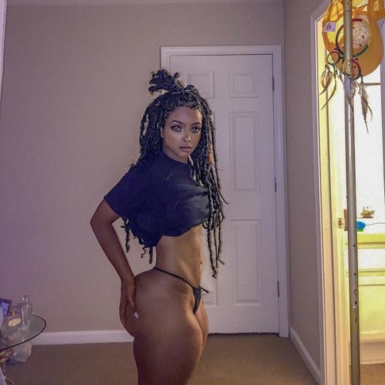 bigculos:  handsonexperiencexxx:  let me introduce myself 🔥🔥😍😍🤪🤪  Goddess 👅👅👅👅👍🏿🎂🎂🎂👍🏿👍🏿👍🏿🍆🍆🍆❤️❤️❤️❤️
