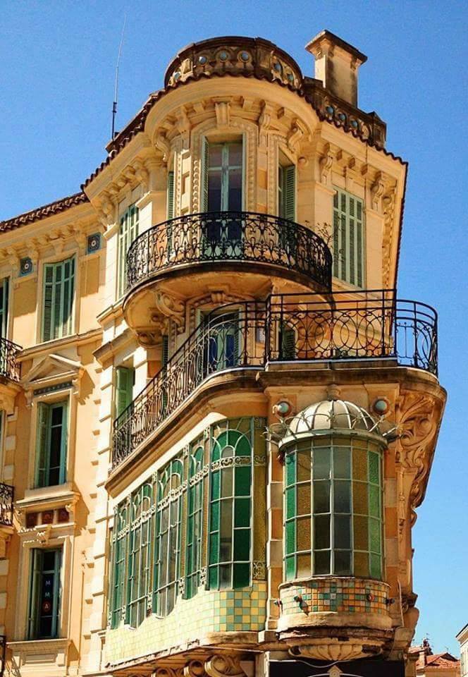 steampunktendencies: Cannes, Alpes-Maritimes, French Riviera, France.Photo by String