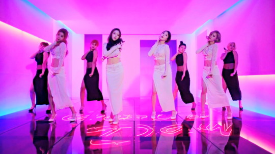 Atrocitycl S K Pop Review Blog Girl S Day Something Review