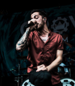 Dekaythepunk:  [\M/]