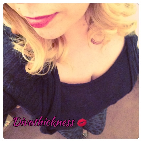 divathickness:  Happy Monday my sexies… Enjoy 💋