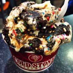 yummyfoooooood:  Birthday Cake Batter &amp; Brownie Ice Cream