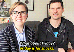 thatsgrace:  Flula’s logic is the best x