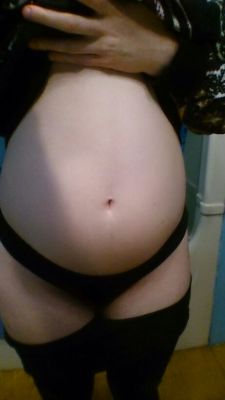  hot pregnants pussy  Pregnant Porn Pictures