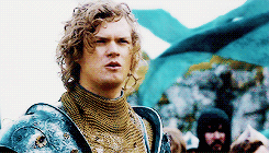  They could be twins, Cersei thought as she watched them. Ser Loras was a year older than his sister, but they had the same big brown eyes, the same thick brown hair falling in lazy ringlets to their shoulders, the same smooth unblemished skin. […]