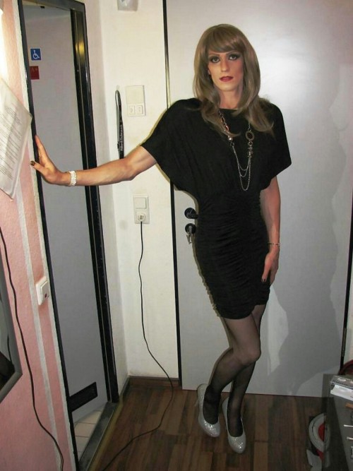 classy-crossdressers: CrossDresser