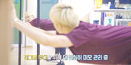 marksonislovely: Yoga and stretching, flexible body. was he checking himself out while stretching in