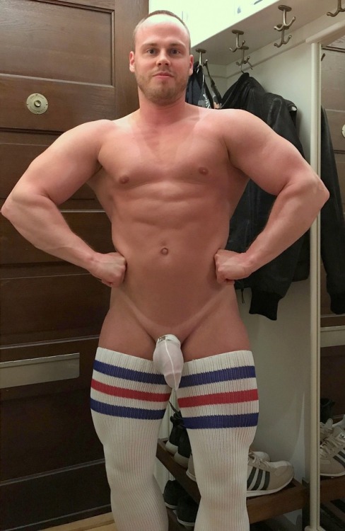 joakimgarder:  When you dress for colder weather but still wanna show off your awesome bikini tanline (and muscles of course). 💪🏼  I think I’ll use this as my superhero outfit. 👊🏼😜