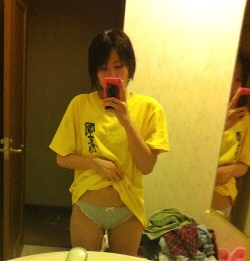 syklvr: 見せたがり若妻 さゆき 徐々見せ自撮り 拡散希望です！ ぜひ
