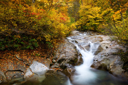 Unto EmbersQuality: smu.gs/1nHmkxeThe mammoth Yasu Falls (Yasu no Taki) offers an unrivaled s