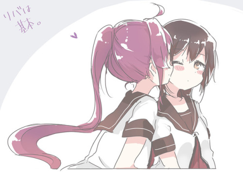 ✧･ﾟ: *✧ Cheek Kiss ✧ *:･ﾟ✧♡ Characters ♡ : Ayano Sugiura ♥ Yui Funami♢ Anime ♢ : Yuru Yuri☆ Source ☆