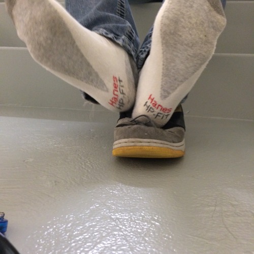 chicagofootmaster: Nothing better than 2 day old socks and some well worn sneakers. Hopefully this w