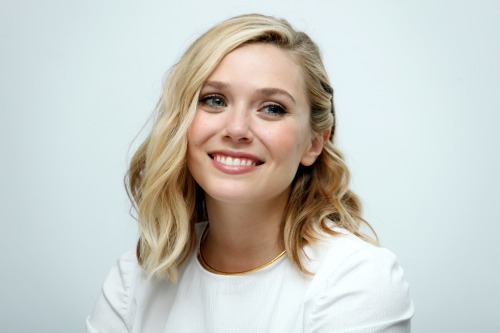 Elizabeth Olsen - 'Avengers: Age of Ultron’ Press Conference (April 11th) [gallery link]