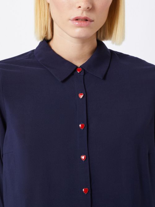 heart button detail shirt