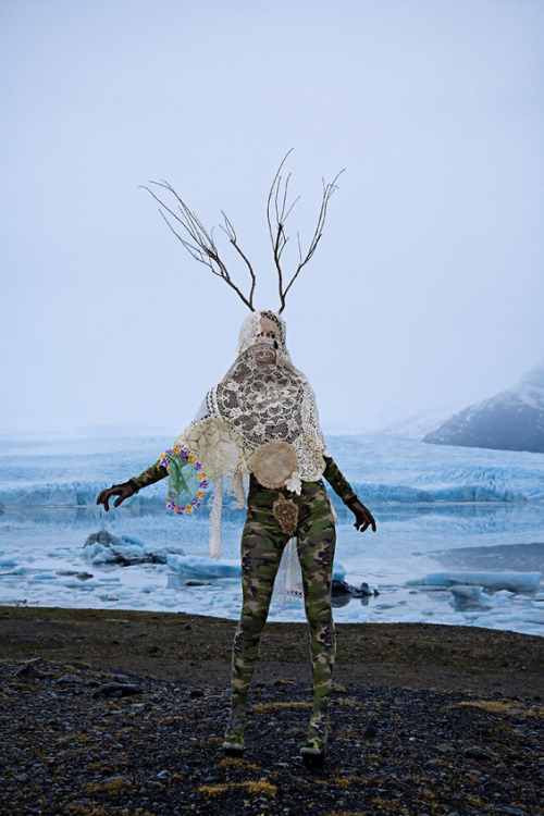 anhedonian-expat:  Shana RobbinsPerformance Art