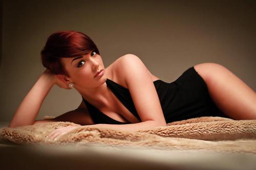 foldersofwomen:  Rosie Robinson
